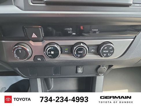 Used 2016 Toyota Tacoma SR AWD/4WD image 20