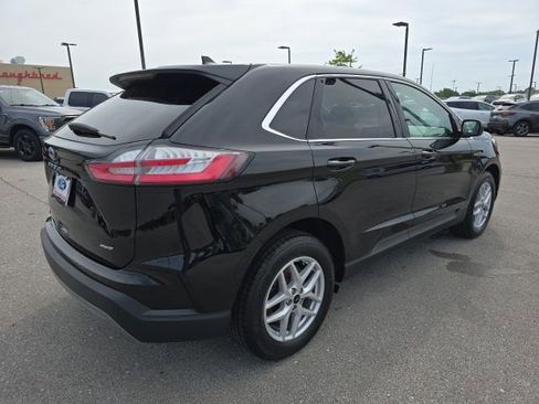 Certified 2023 Ford Edge SEL w/ Convenience Package AWD/4WD image 5