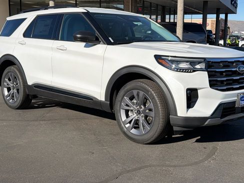 New 2026 Ford Explorer Active w/ Active Comfort Package image 1