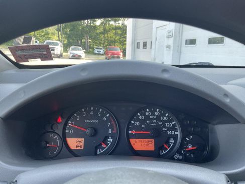 Used 2018 Nissan Frontier SV AWD/4WD image 14