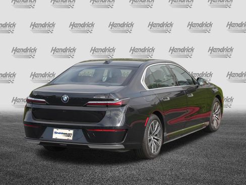 Certified 2023 BMW i7 xDrive60 AWD/4WD image 6