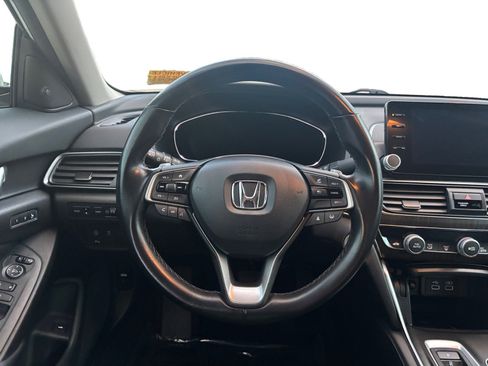 Used 2022 Honda Accord Touring image 12