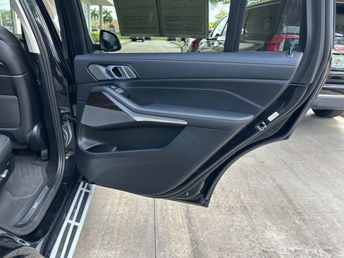 Used 2024 BMW X7 xDrive40i AWD/4WD image 47