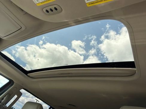 Used 2014 Lincoln Navigator 4WD image 8