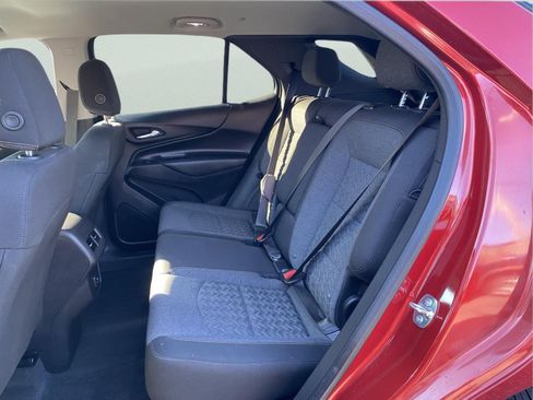 Used 2024 Chevrolet Equinox LT AWD/4WD image 25