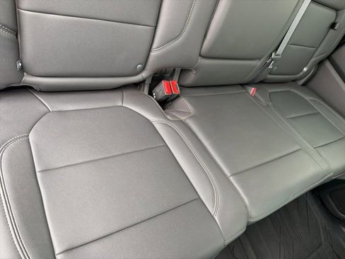 Used 2019 Chevrolet Silverado 1500 LT Trail Boss image 6