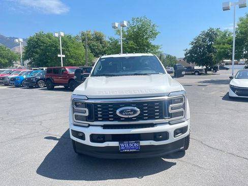 New 2026 Ford F450 Platinum w/ FX4 Off-Road Package AWD/4WD image 2