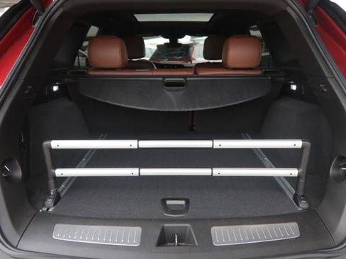 Used 2020 Cadillac XT5 Premium Luxury image 35