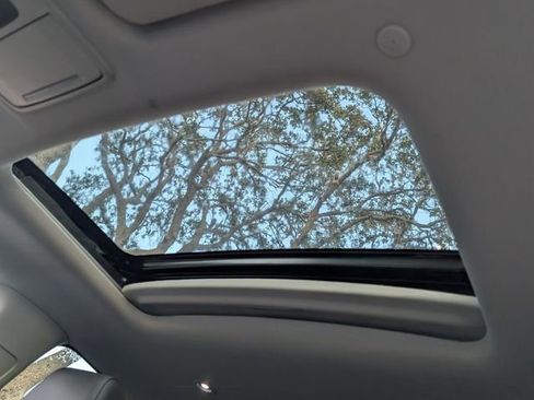 Certified 2025 Acura ADX Base image 23