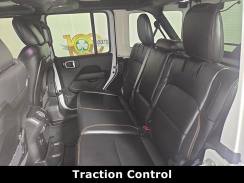 Certified 2024 Jeep Wrangler Unlimited Sahara w/ Safety Group AWD/4WD image 13