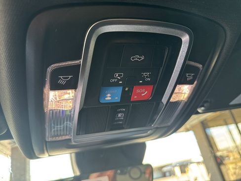 New 2026 RAM 1500 4x4 Crew Cab image 14