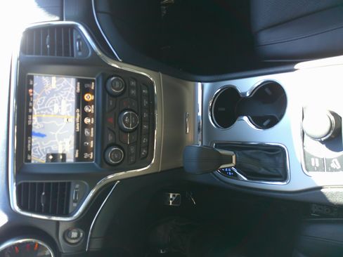 Used 2017 Jeep Grand Cherokee Summit w/ Platinum Series Group image 27