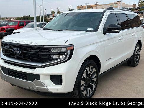 Used 2026 Ford Expedition Max Platinum w/ Driver's Package AWD/4WD image 1