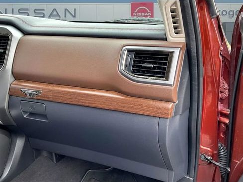 Used 2017 Nissan Titan Platinum Reserve AWD/4WD image 25