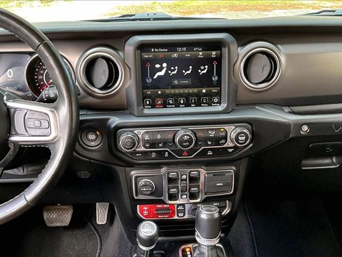 Used 2021 Jeep Wrangler Unlimited Rubicon image 9