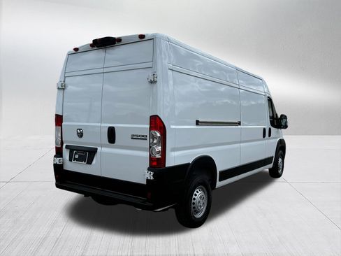 Used 2025 RAM ProMaster 2500 w/ Convenience Group FWD image 6