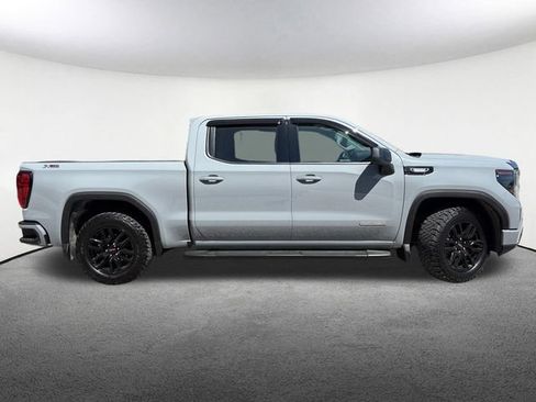 Used 2024 GMC Sierra 1500 Elevation w/ LPO, Elevation Black Package AWD/4WD image 15