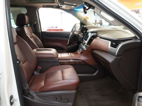 Used 2015 Chevrolet Tahoe LTZ AWD/4WD image 28