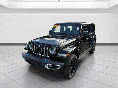 Used 2023 Jeep Wrangler Unlimited Sahara w/ Cold Weather Group AWD/4WD image 10