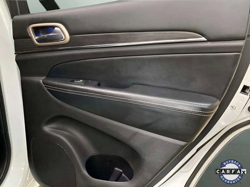 Used 2015 Jeep Grand Cherokee Overland image 74