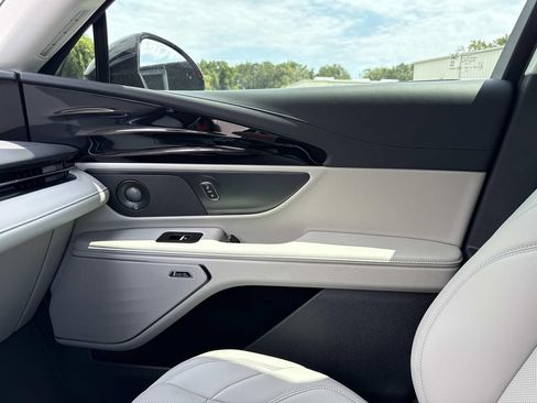 New 2026 Lincoln Nautilus Premier w/ Equipment Group 102A AWD/4WD image 22