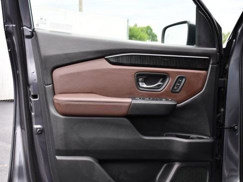 Used 2024 Honda Pilot Elite image 11