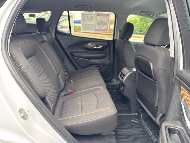 Used 2020 GMC Terrain SLE w/ Driver Convenience Package AWD/4WD image 30