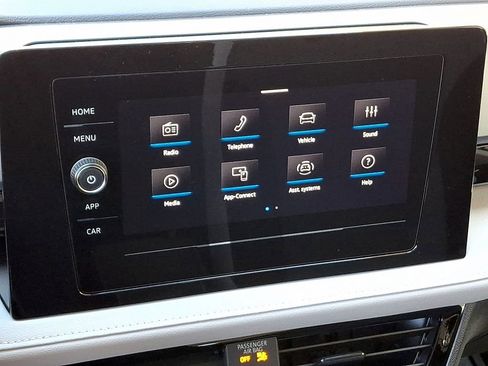 Certified 2025 Volkswagen Taos S image 17