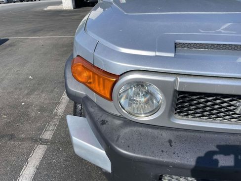 Used 2007 Toyota FJ Cruiser 4WD image 13