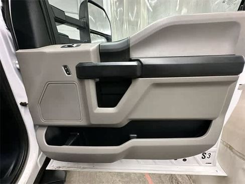 Used 2021 Ford F350 XL w/ Power Equipment Group image 19