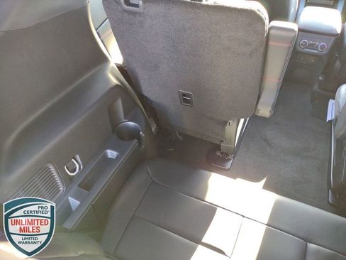 New 2026 Ford Explorer ST-Line image 36