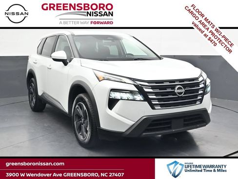 Used 2025 Nissan Rogue SV FWD image 1
