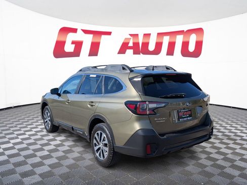 Used 2020 Subaru Outback Premium w/ Popular Package #1 AWD/4WD image 3