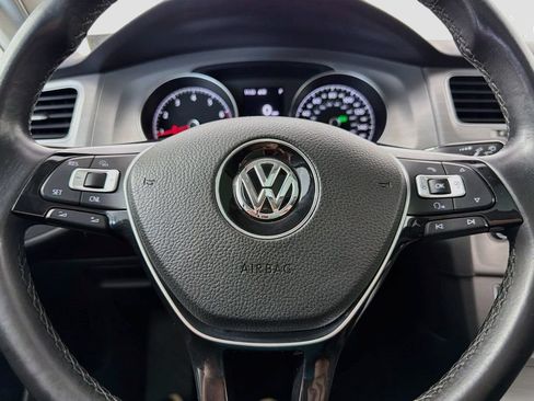 Used 2016 Volkswagen Golf SE FWD image 11