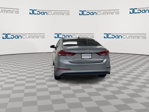 Used 2017 Hyundai Elantra SE FWD image 7