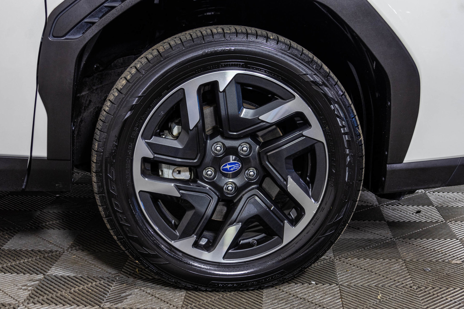 Used 2025 Subaru Forester Limited AWD/4WD image 54