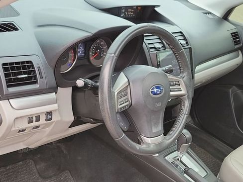 Used 2014 Subaru Forester 2.5i Limited AWD/4WD image 8