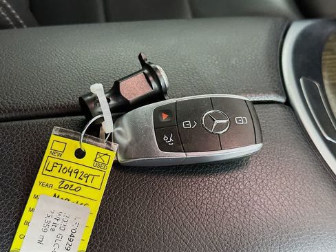 Used 2020 Mercedes-Benz GLC 300 4MATIC image 22