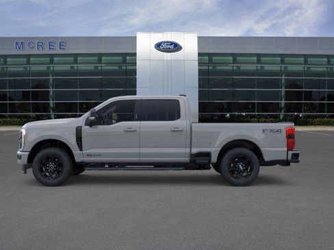 New 2026 Ford F250 Lariat w/ Black Appearance Package AWD/4WD image 3