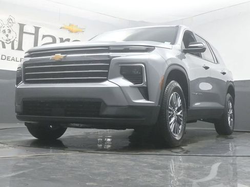 New 2026 Chevrolet Traverse LT w/ LPO, Floor Liner Package FWD image 4