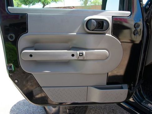 Used 2009 Jeep Wrangler Unlimited Rubicon w/ Dual Top Group image 19