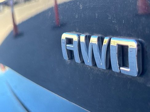 Used 2021 Chevrolet Equinox LS image 28