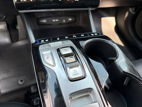 Certified 2023 Hyundai Tucson Limited AWD/4WD image 19