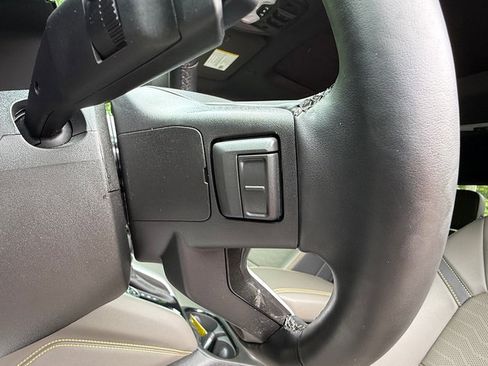 Used 2024 Chevrolet Colorado ZR2 w/ ZR2 Convenience Package III AWD/4WD image 15