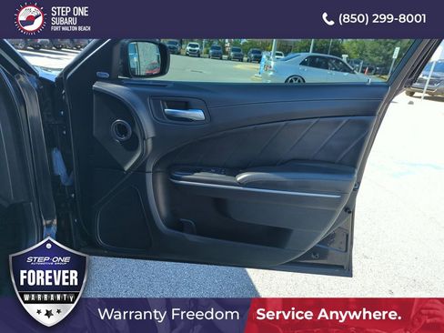 Used 2022 Dodge Charger R/T w/ Plus Group RWD image 31