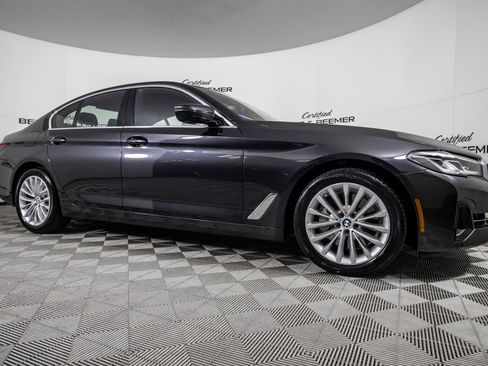 Used 2023 BMW 530i w/ Premium Package RWD image 2