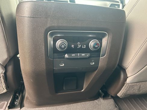 Used 2021 Chevrolet Tahoe LS AWD/4WD image 15