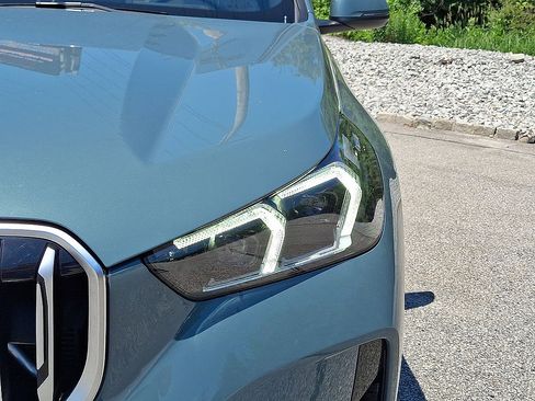 Used 2025 BMW X1 xDrive28i w/ Technology Package AWD/4WD image 27