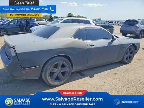 Used 2014 Dodge Challenger SXT Plus RWD image 4