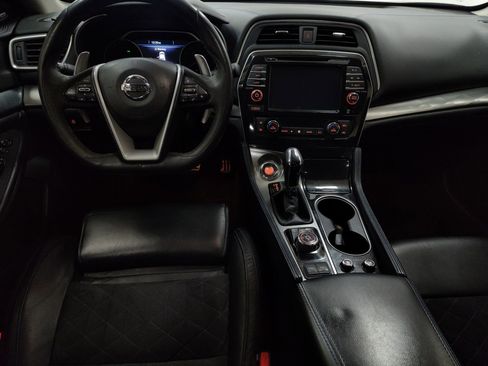 Used 2017 Nissan Maxima SR w/ Midnight Edition image 18